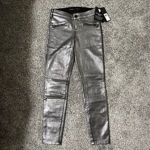 Guess Jeans Los Angeles Silver Denim; Women's size 26, new with tags